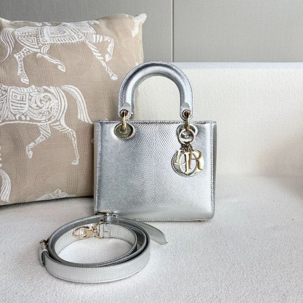Dior Women Pre-Loved Bag Very Good Condition